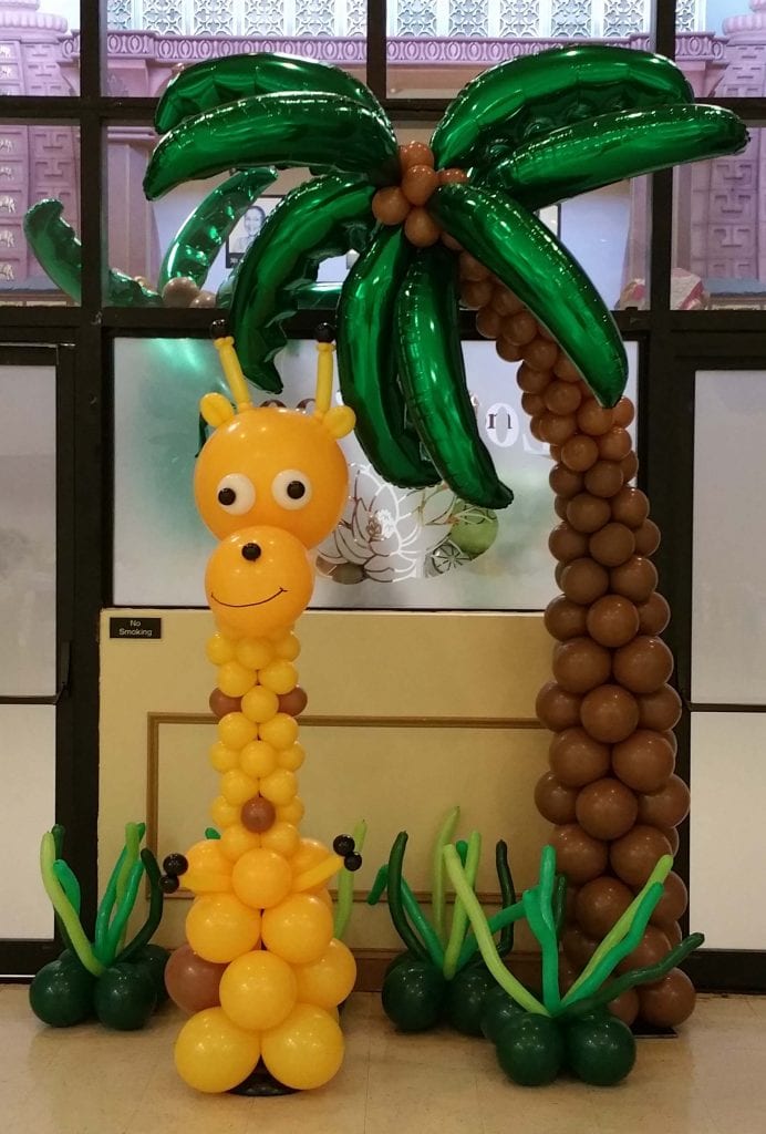 Jungle Giraffe Balloon Column and Palm Tree Decor