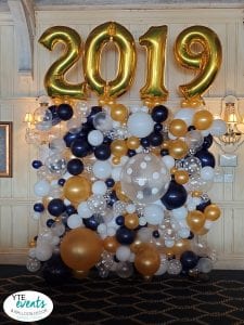 2019 balloon organic wall gold black white clear polka dots