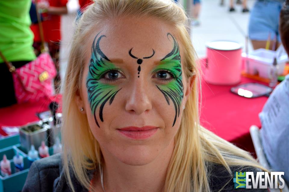 Adults love face painting too