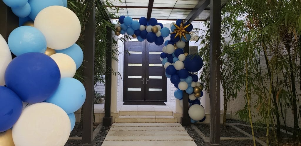Balloon Entrance Organic Decor Blue White Gold scaled