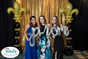 Balloon Photo Opp and backdrop for school prom