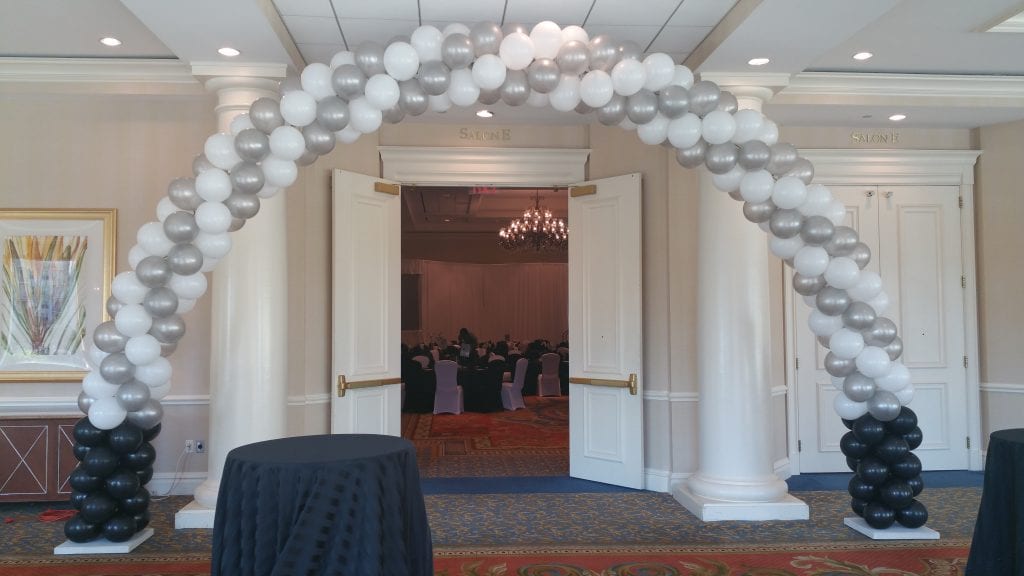 Specialty Balloon Arch Elegant black and white