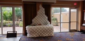 Custom Iceburg balloon sculpture for business meeting in Tampa Florida