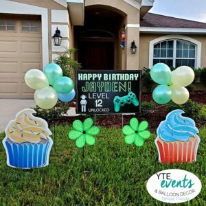 Happy Birthday Yard Signs with Cupcakes
