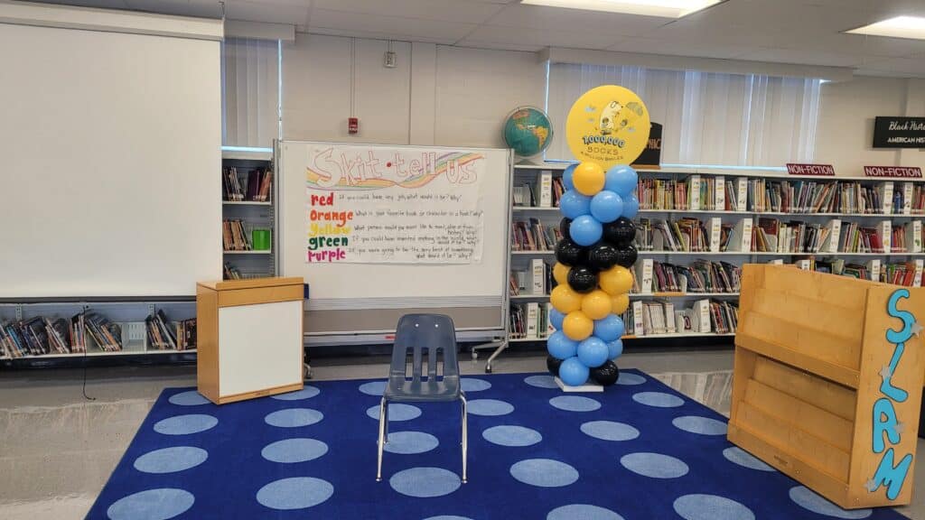 Library school balloon column with special printed themed topper for book fair Special occasion