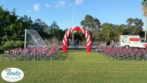 School homecoming event balloon arch setup