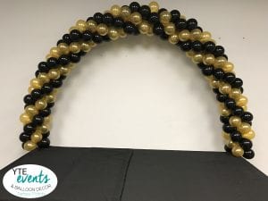 Table arch black and gold