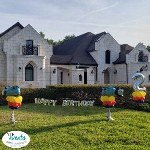 Thomas the train balloon yard stake delivery for birthday party in Lutz Tampa logo scaled