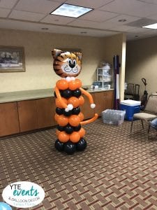 Tiger balloon column for event