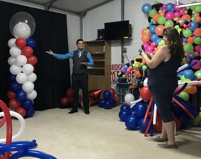 We continually educate ourselves in balloon decor for you