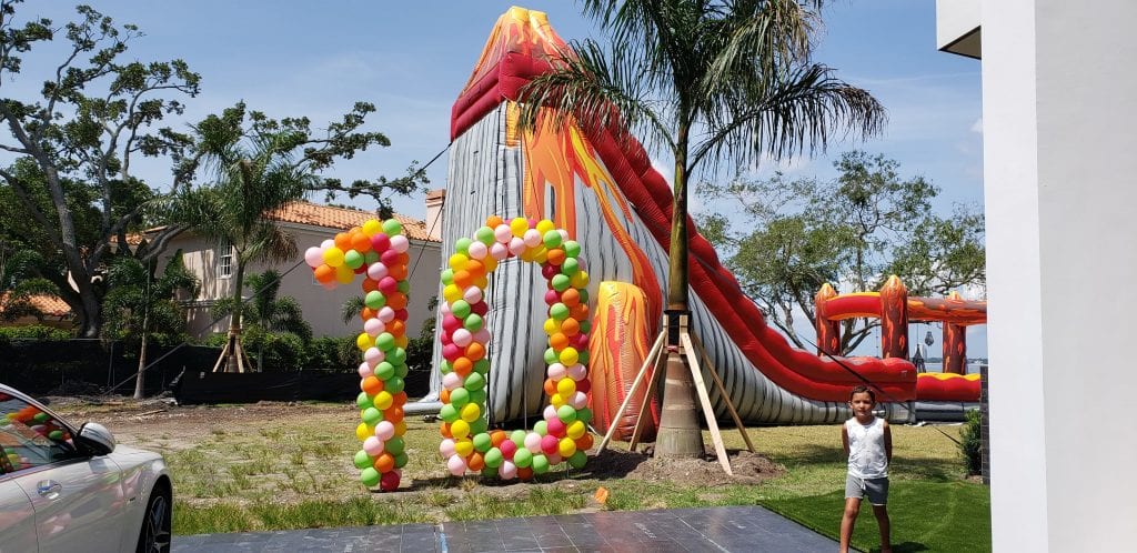 Turning 10 with quarantine balloon sculpture in yard tampa central florida