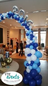 balloon partial arch organic blues 2016 graduation piece