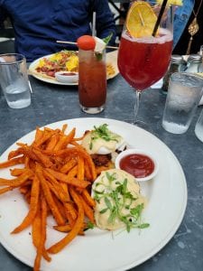 eggs benedict sweet potato fries and specialty drinks to celebrate bucs in the superbowl 2021 scaled